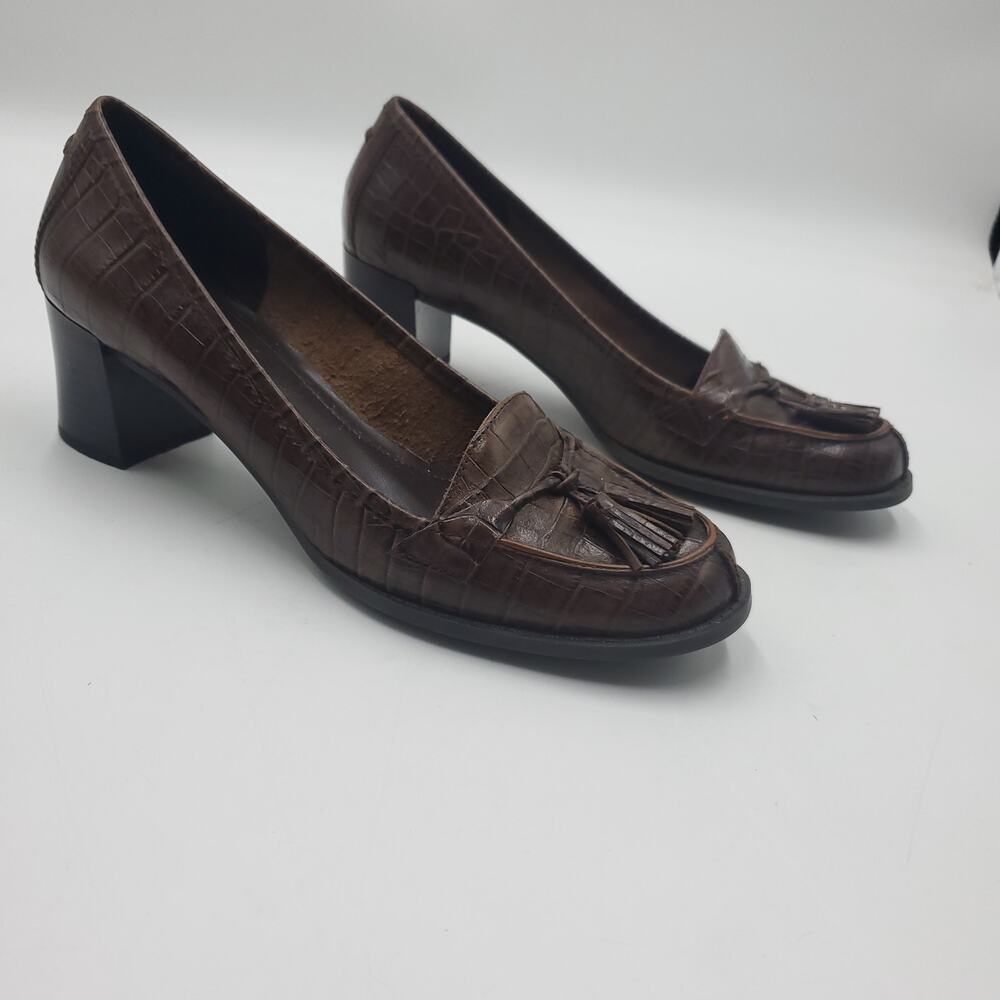 Nine & Company Brown Textured Leather Heeled Loafers Size 7.5